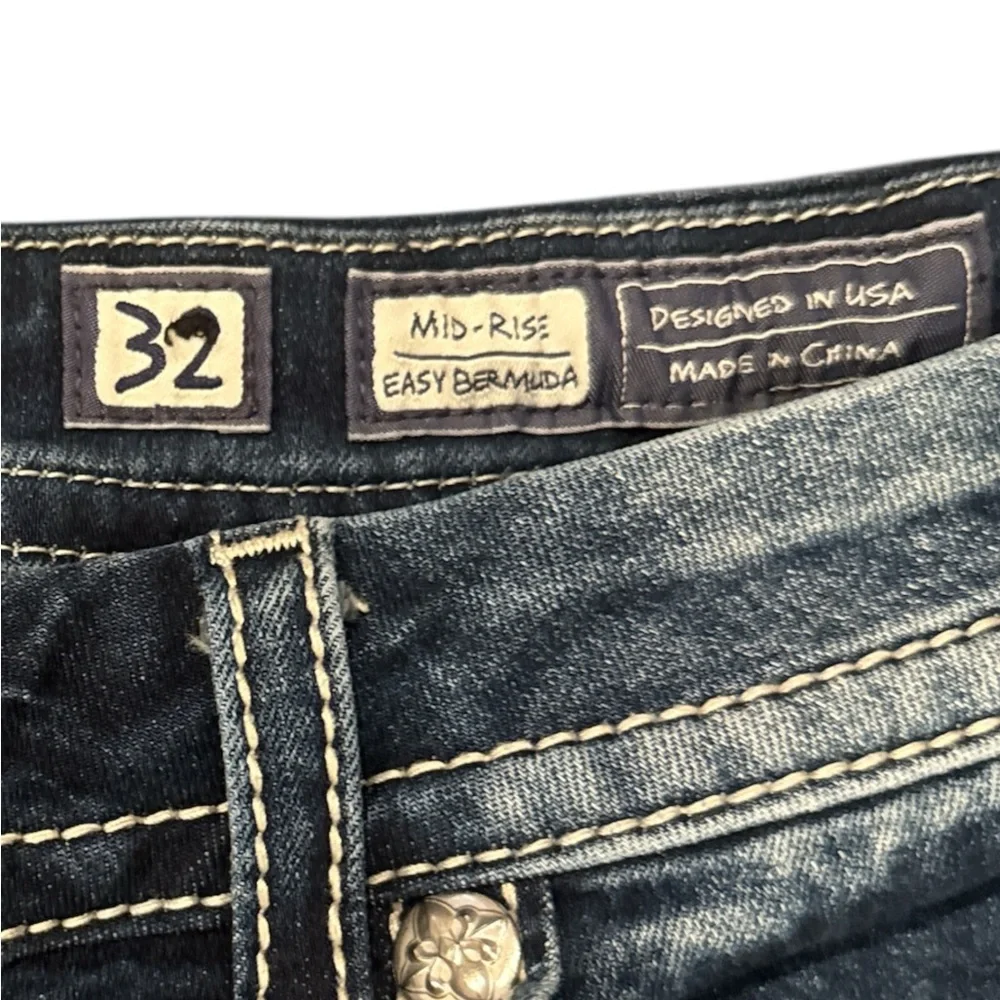 Miss Me Easy Bermuda Denim Shorts - Picture 5 of 10